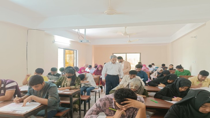 ছবি: নিউজ এক্সপ্রেস