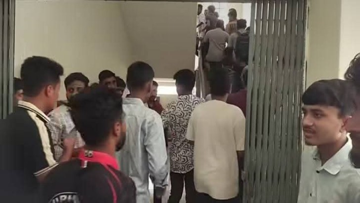 ছবি: নিউজ এক্সপ্রেস
